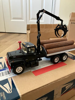 Black Logging Truck by First Gear-480x640px